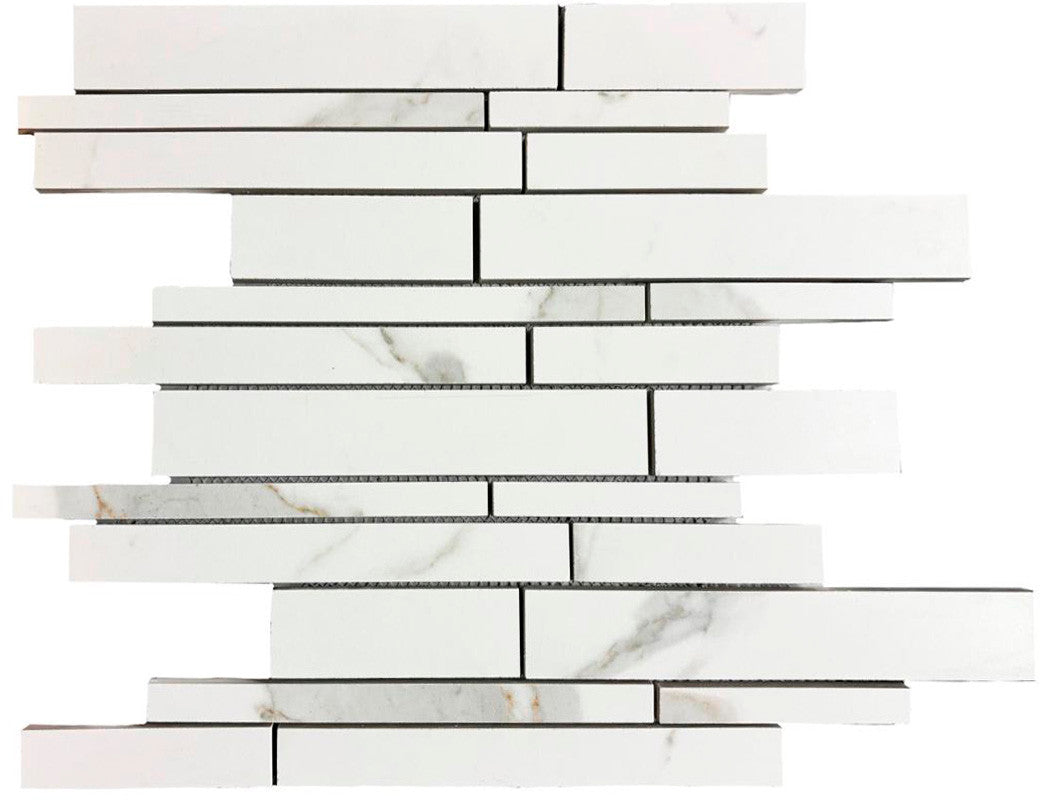 Mosaico de cerámica lineal mate Carrara en lámina de 13x13