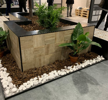 Texture and Gold Tones in Tile from Cevisama