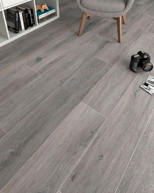 Viggo Ceniza 8x48 Grey Oak Wood Look Porcelain Plank Tile