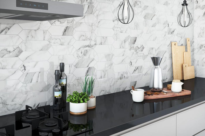 Mosaico de porcelana Alps Bianco pulido en forma de piquetas 11x18 2